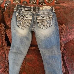 Rock Revivals Capris sz 24